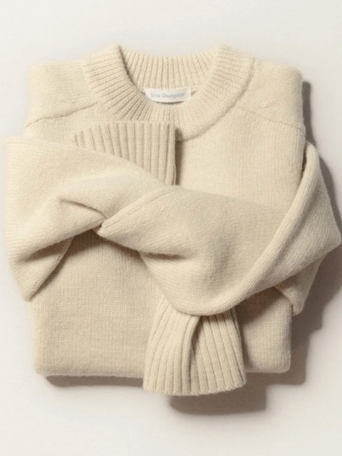 Lou Dungate British wool jumper